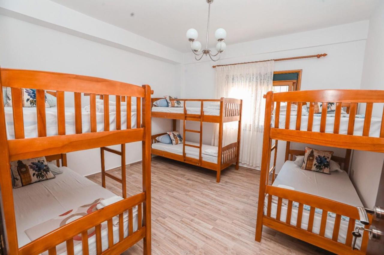 Ostello Nana Vlorë Esterno foto
